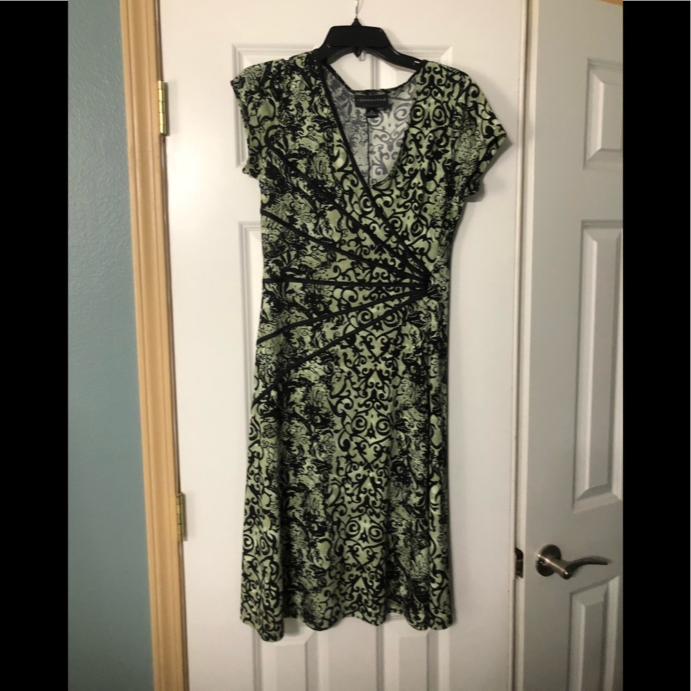 Flattering Dress by Connected Apparel - Size 10